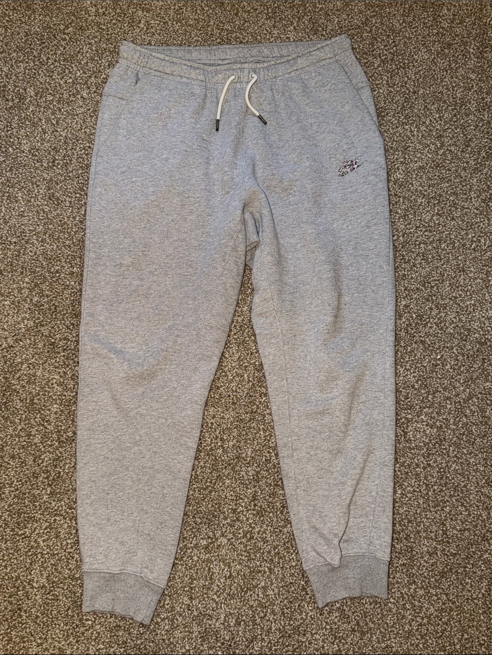 Nike Sportswear Mens Essentials Sweatpant Joggers